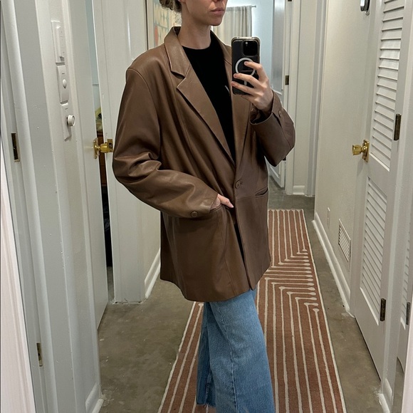 Vintage Brown Leather Blazer - Picture 10 of 10